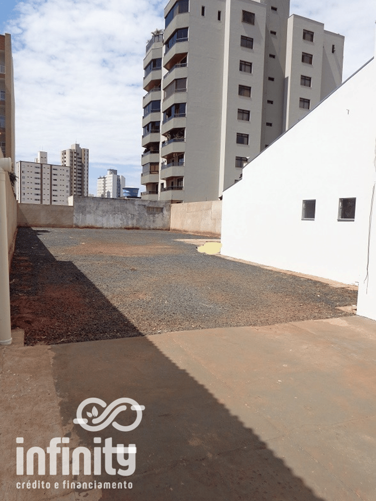 Foto 5 de 7: Terreno 704m² - Bairro Martins